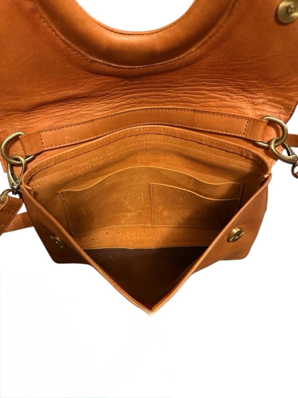 Able Vintage Tan Leather Fold-over Shoulder Messenger Bag - Picture 4 of 8